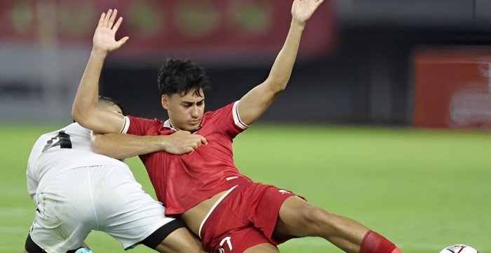 Pemain naturalisasi, Rafael Struick melakoni debut bersama timnas Indonesia di laga kontra Palestina. (foto dok PSSI)