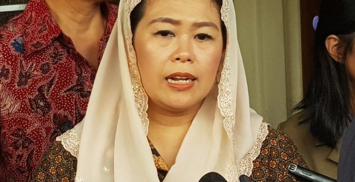 Yenny mengaku sudah lama berkecimpung di dunia politik. Karena itu, dia merasa harus siap menerima jabatan publik. 