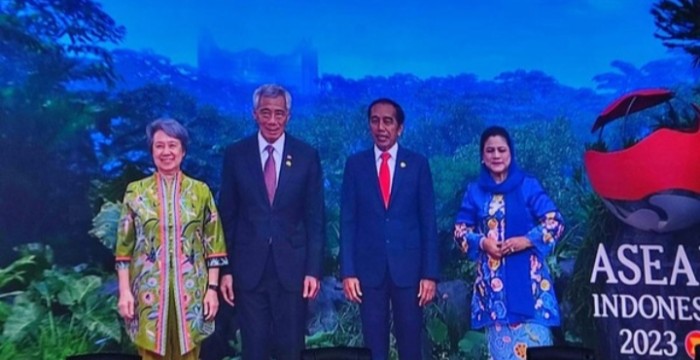 Jokowi sambut pemimpin negara di KTT ASEAN 2023.