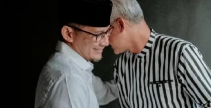 Politikus senior PDIP Panda Nababan menyoroti rekam jejak Sandiaga Uno yang pernah bersanding dengan Anies Baswedan di Pilgub DKI Jakarta.